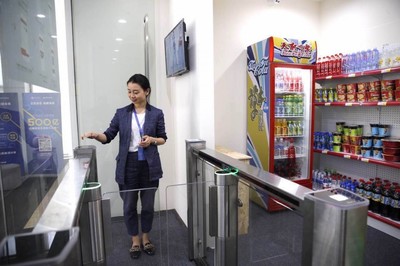 運(yùn)營一個(gè)月,作為重慶首家無人便利店的&ldquo;一七閃店&rdquo;現(xiàn)在怎么樣了? | 獵云網(wǎng)